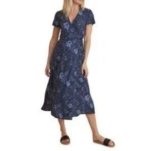 Marine Layer Emlyn Floral Wrap Short Sleeve
Midi Dress size xl🚨
